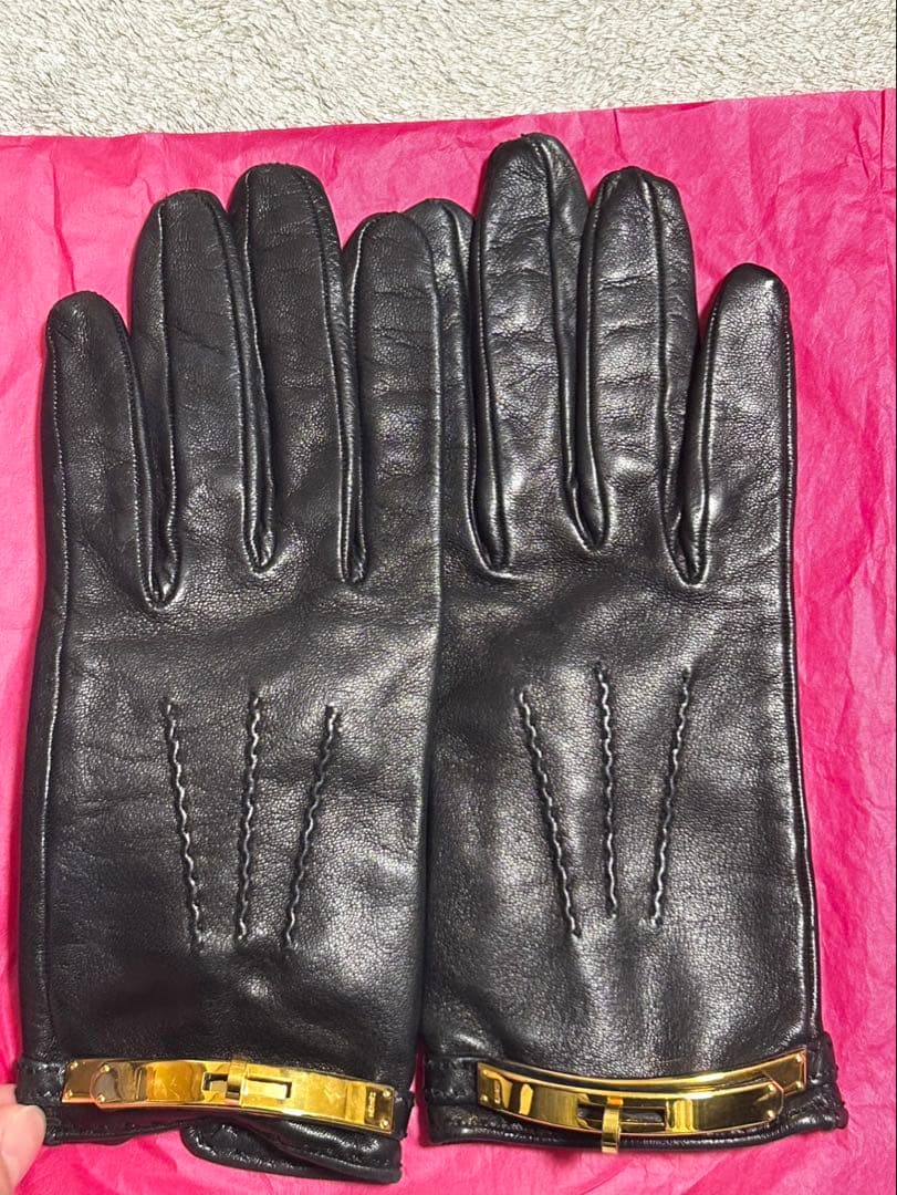 HERMES エルメス　手袋 HERMES エルメス 手袋 カデナ グローブ プリンセス 黒 (ブラック