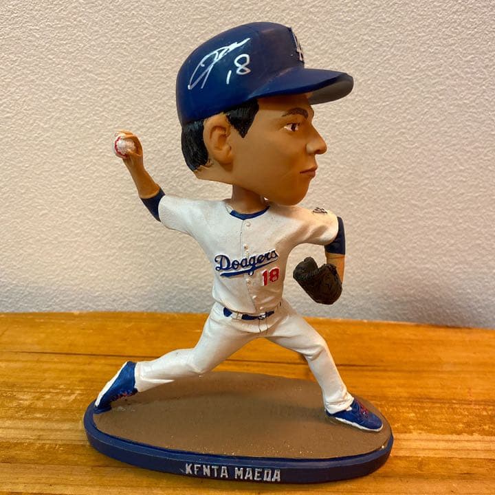 直筆サイン入り LAドジャース Dodgers前田健太選手ボブルヘッド