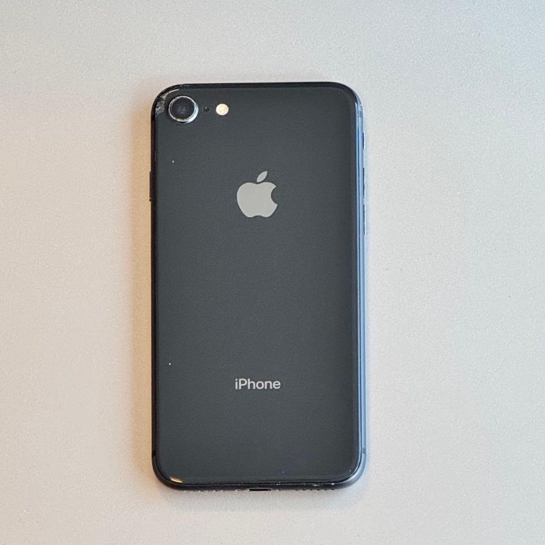 Apple iPhone ブラック 本体 画面ひび割れあり - メルカリ