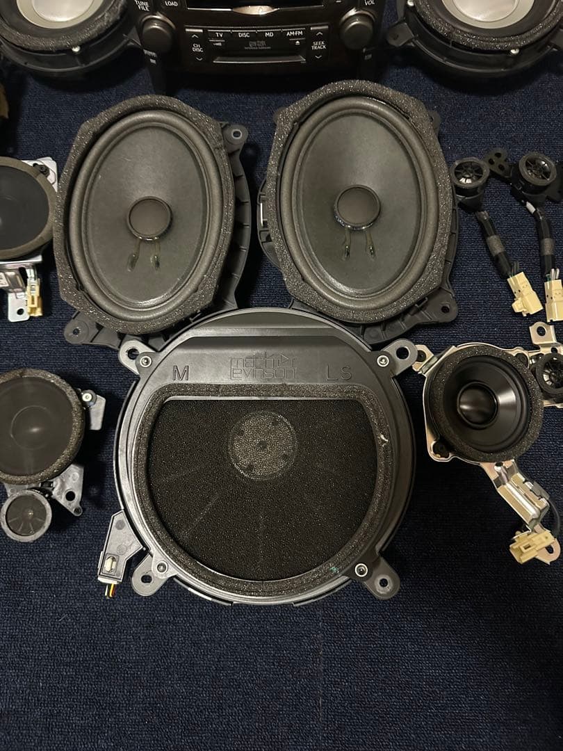 Mark Levinson 14-speaker set for Ls600