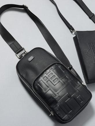 布袋寅泰 TAKEO KIKUCHI　G柄ワンショルダーバッグ HOTEI NEWS| ワールド オンラインストア | WORLD ONLINE STORE