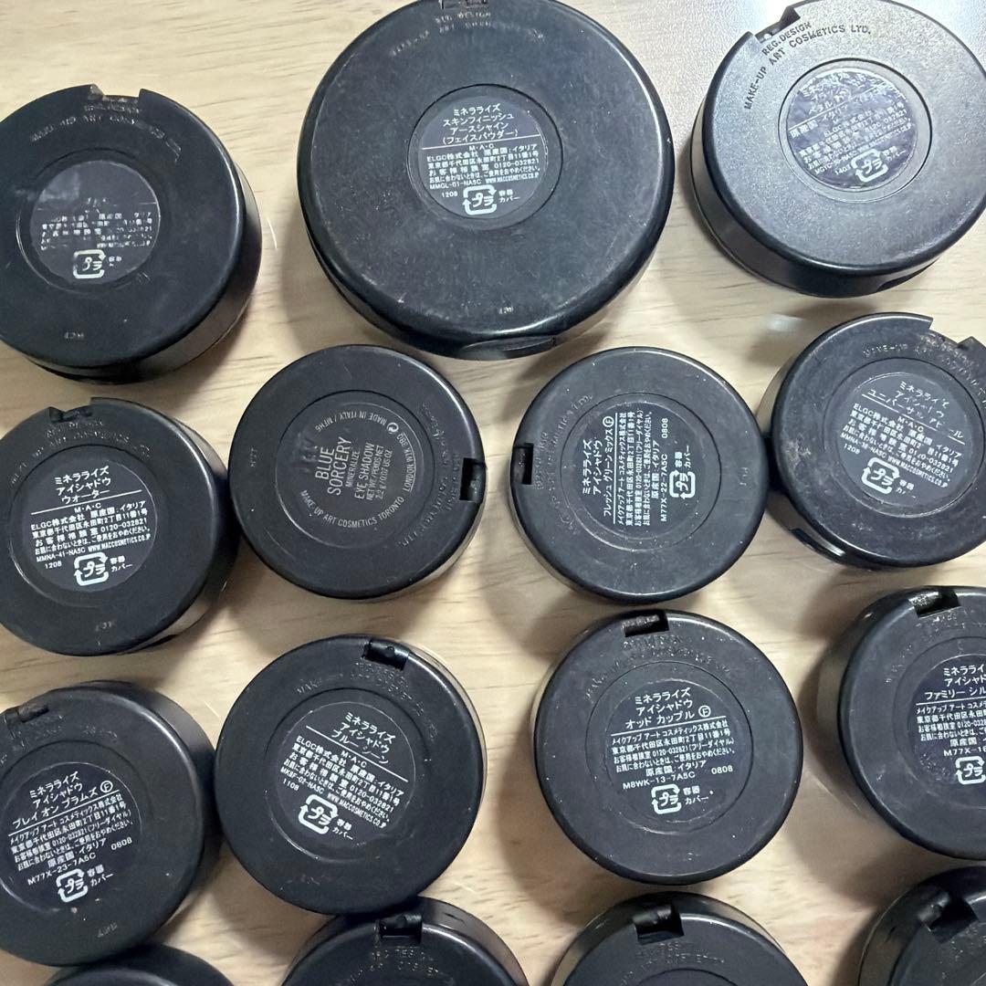 MAC パウダーアイシャドウ セット まとめ売り！全20色