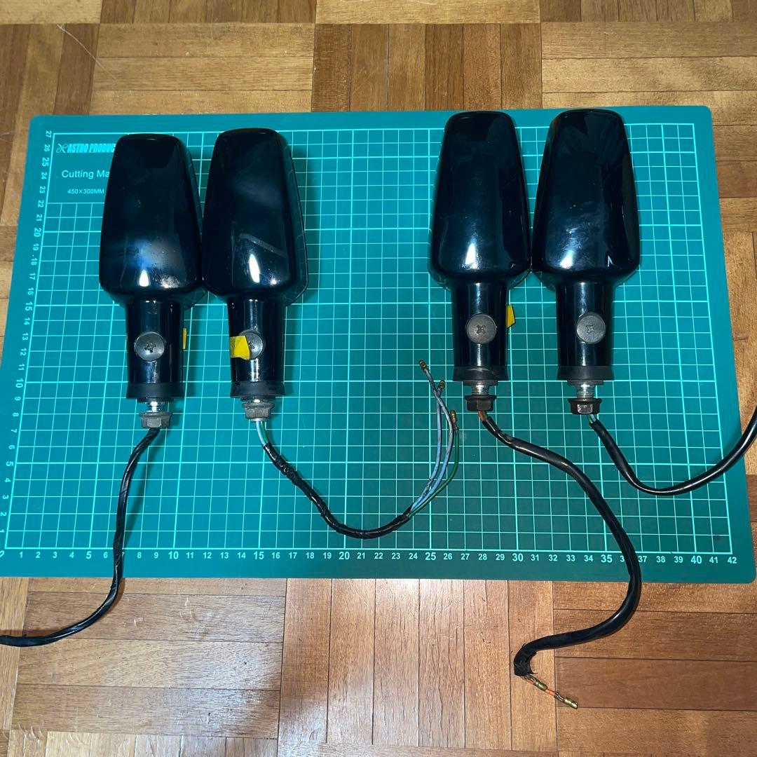 CB1300SF純正ウインカーSC40希少 - メルカリ