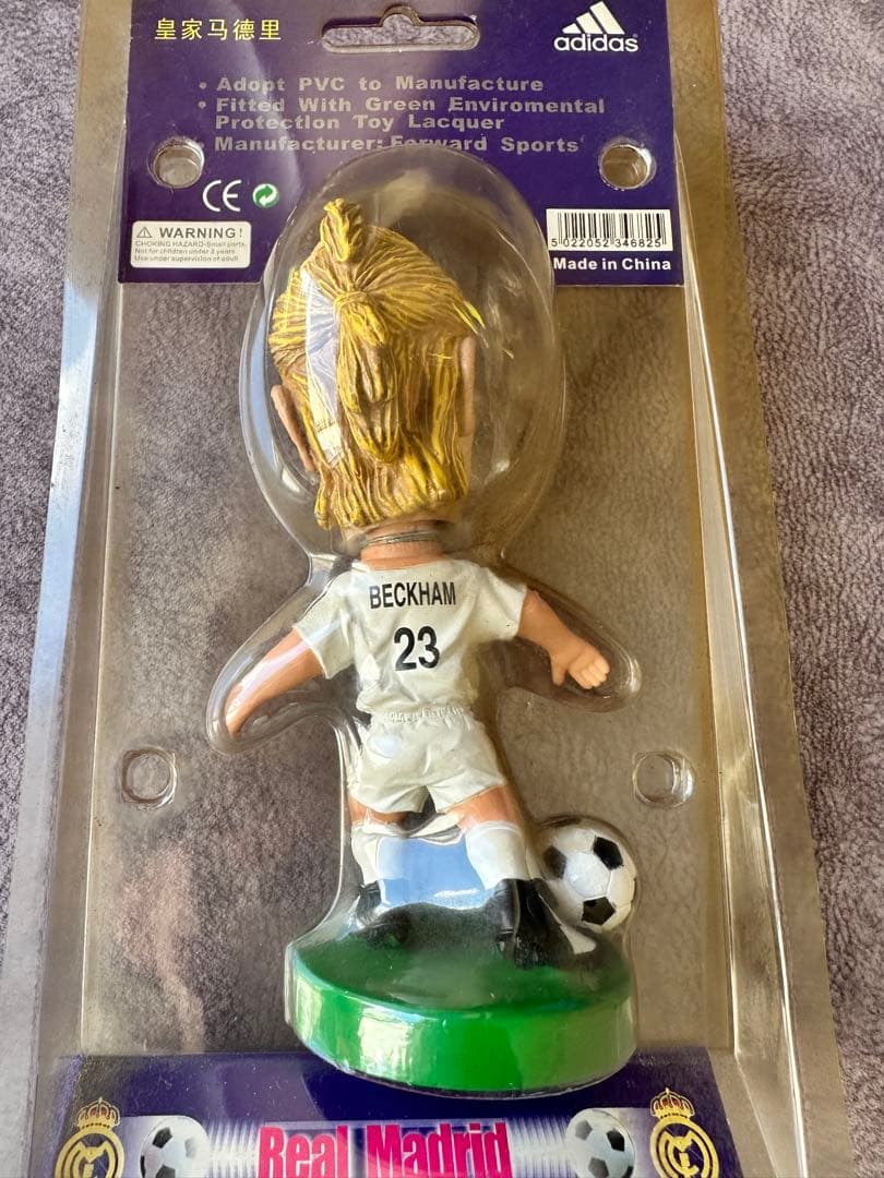 レアル・マドリード ベッカム ボブルヘッドフィギュア - メルカリ