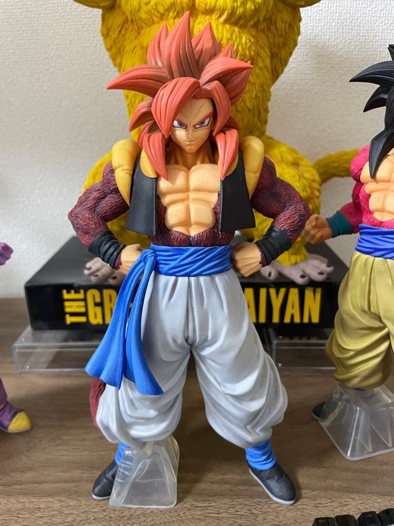 グレイテストサイヤン 黄金大猿、ゴジータ、悟空、ベジータ4体セット
