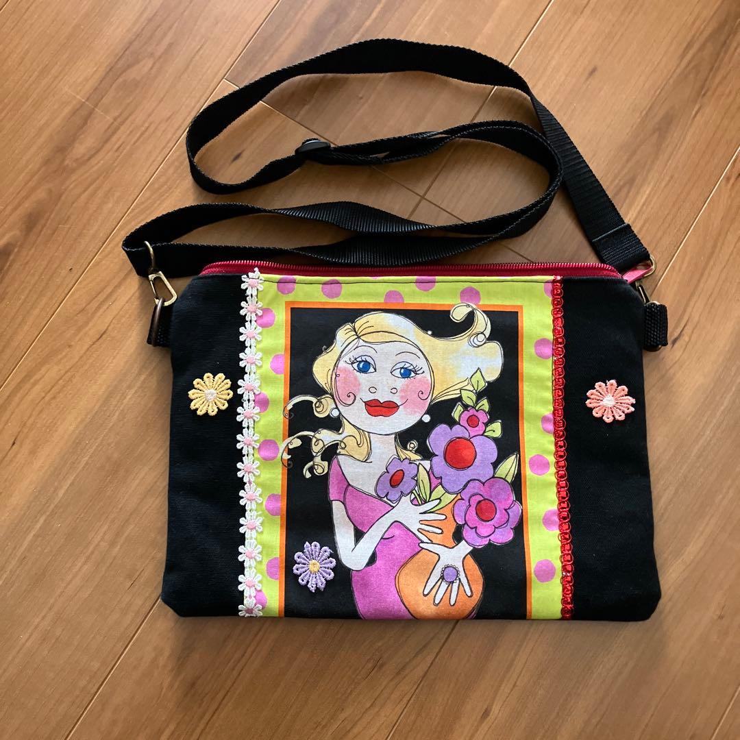 ロラライハリス ポシェット - メルカリ