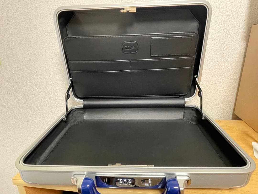 ゼロハリバートン アタッシュケースA4 9.5L 94211