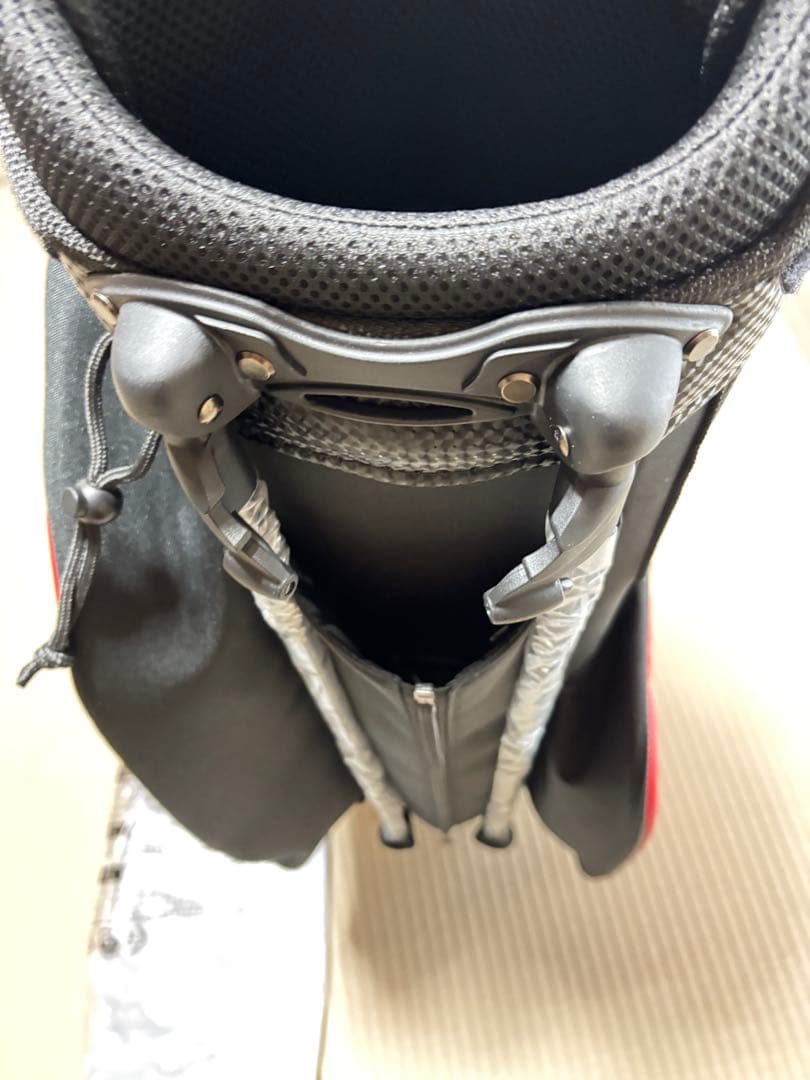 BRIDGESTONE ツアースタンドモデル　キャディバッグ9.5型　3.7kg