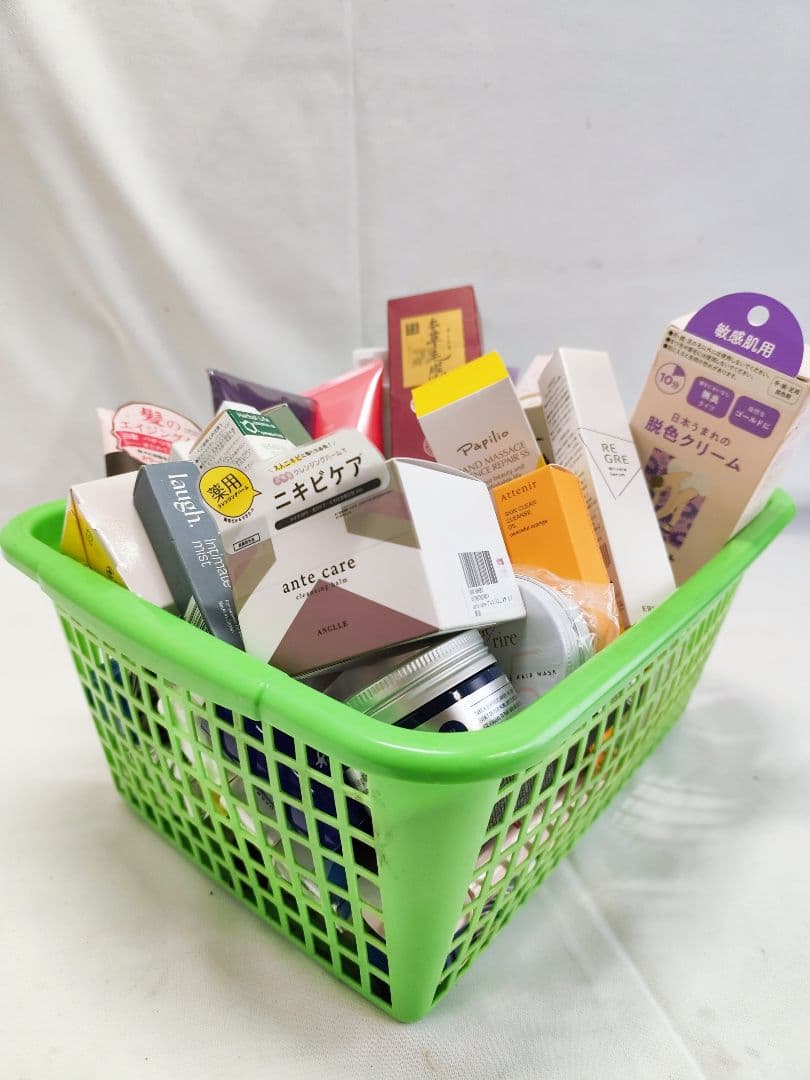 新品未使用 化粧品など大量まとめ売り（基礎化粧 スキンケアヘアケア