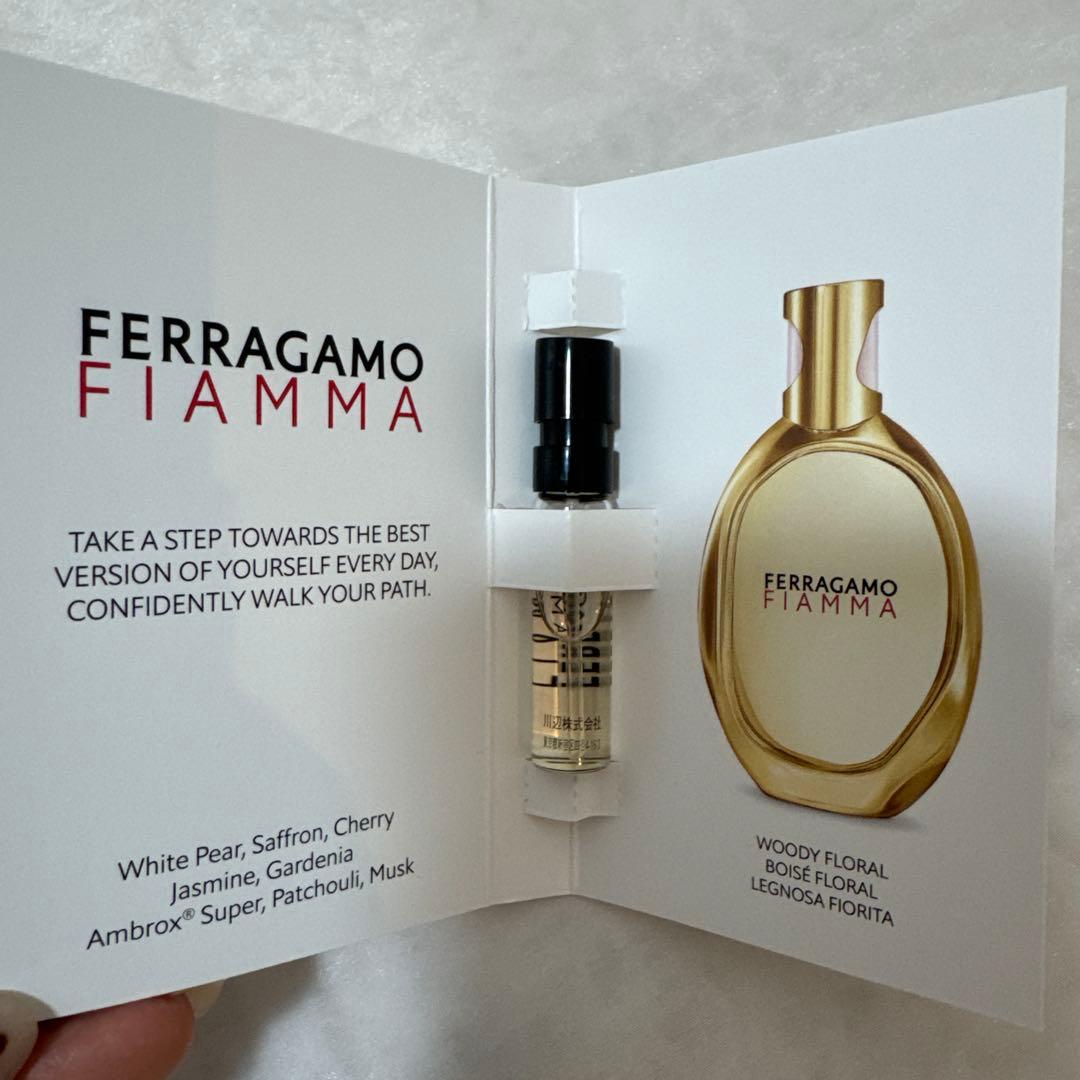 香水サンプルセット 5種 - メルカリ