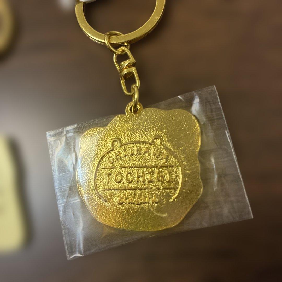 ちいかわご当地キーホルダー ハチワレ ウサギ - メルカリ