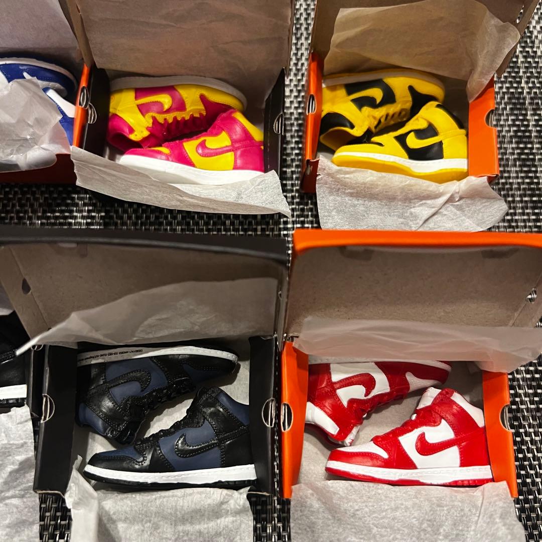 ナイキ ダンク ガチャガチャ8種類セット - メルカリ