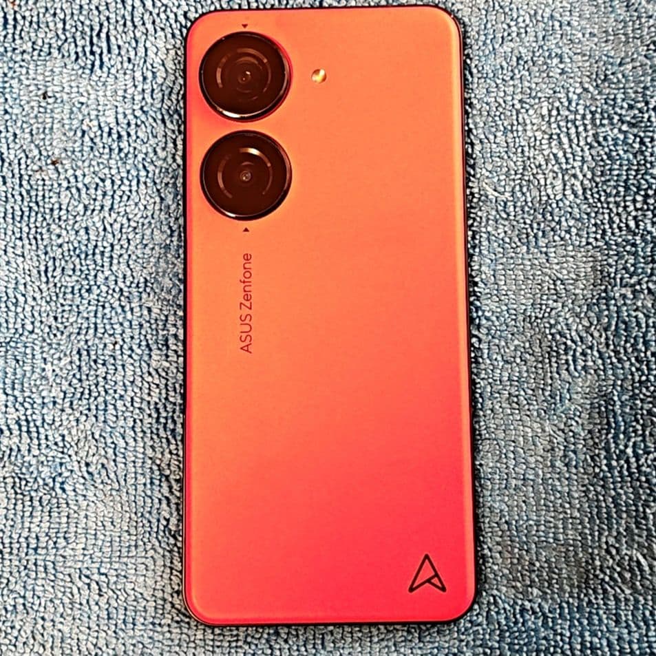 再再値下げ ASUS Zenfone 10 本体 256GB おまけ付き