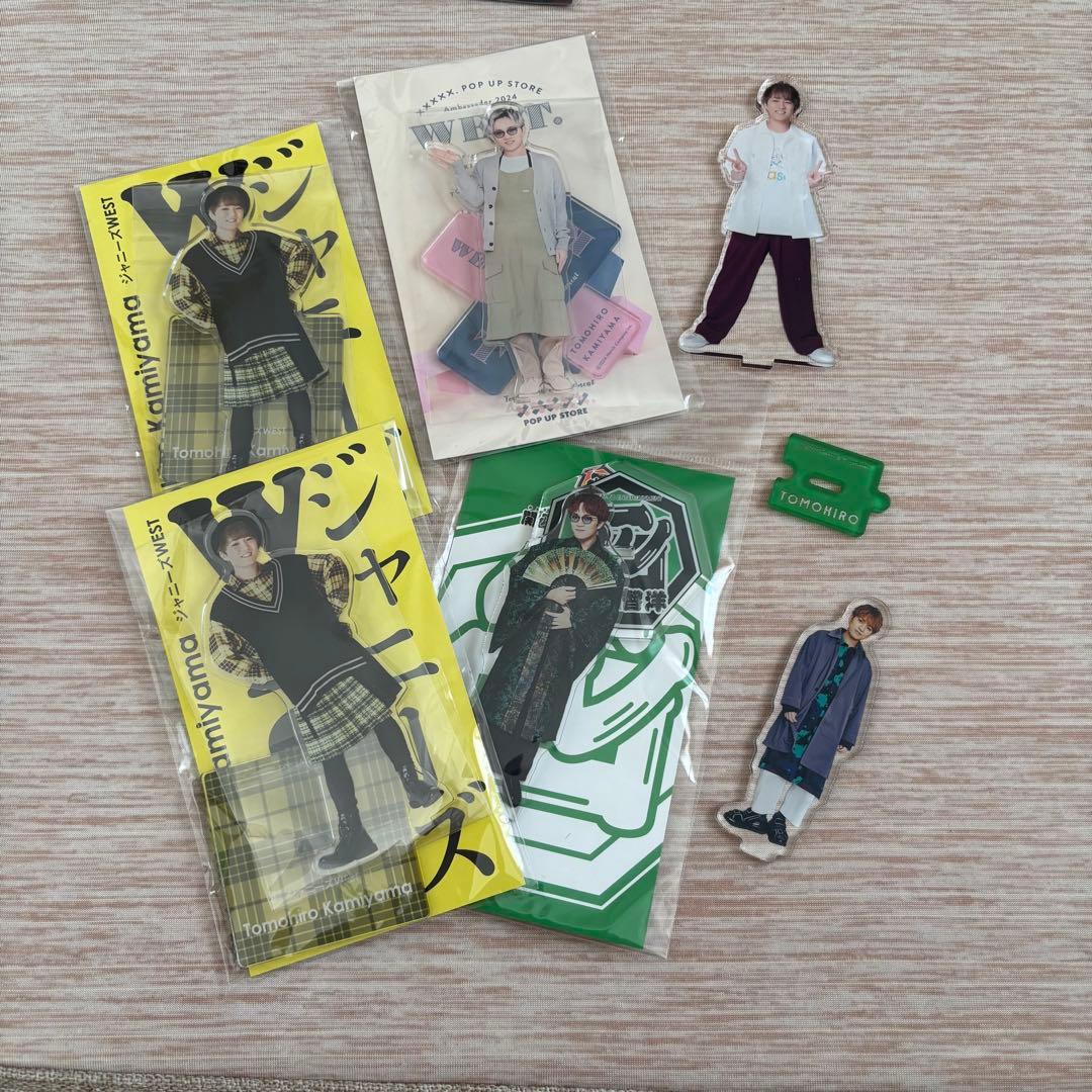 ジャニーズWEST WEST. 神山智洋 グッズ まとめ売り - メルカリ