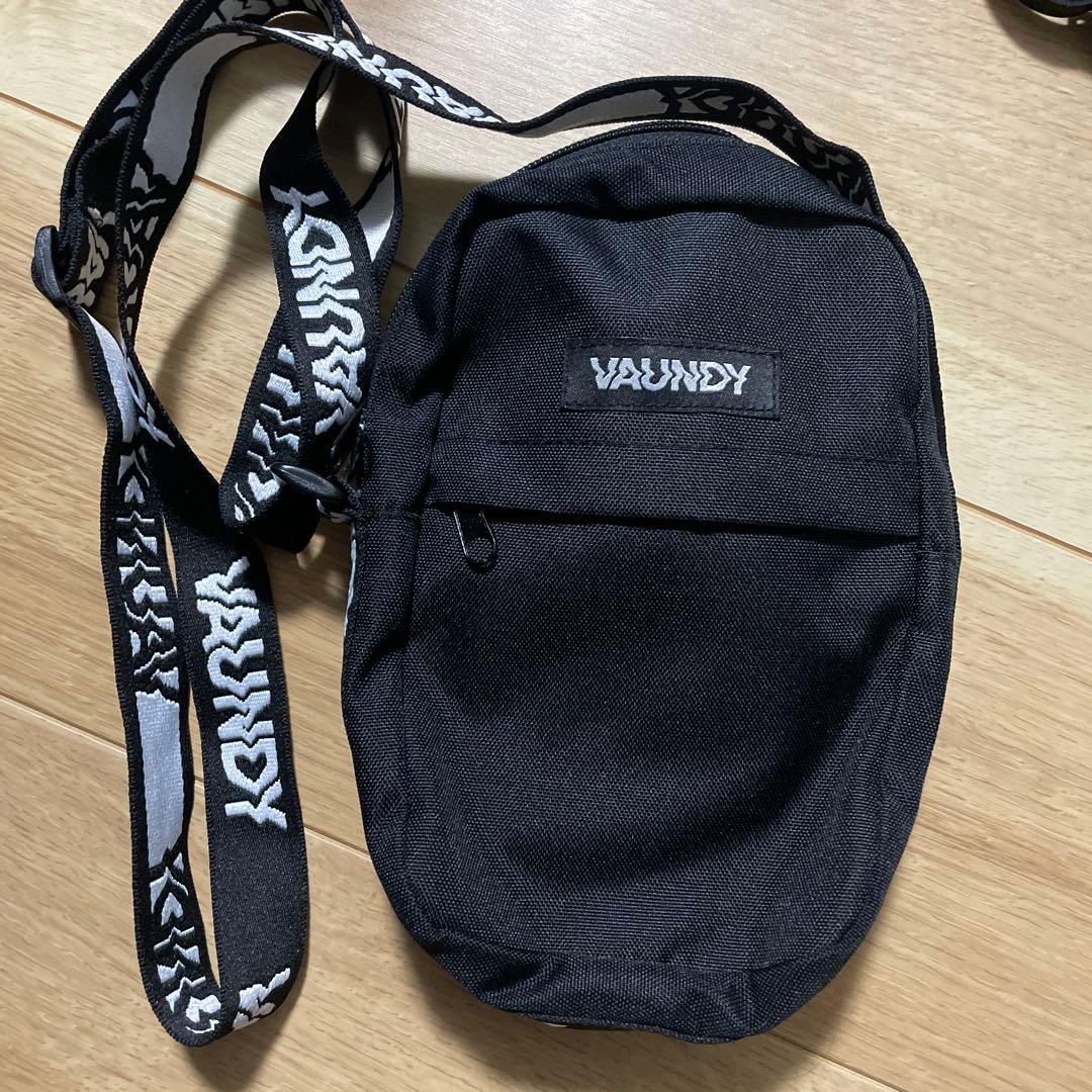 Vaundy バウンディ ショルダーバッグ サコッシュ ブラック 黒 - メルカリ