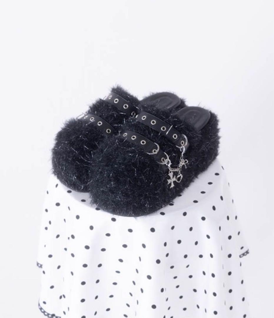 フィクルベベ Wベルトファーサボサンダル Wベルトファーサボサンダル（サンダル）｜FickleBebe（フィクルベベ