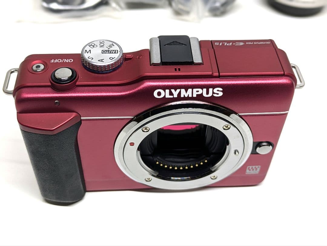 オリンパス OLYMPUS E-PL1s 赤 M.ZUIKO 17mm F2.8