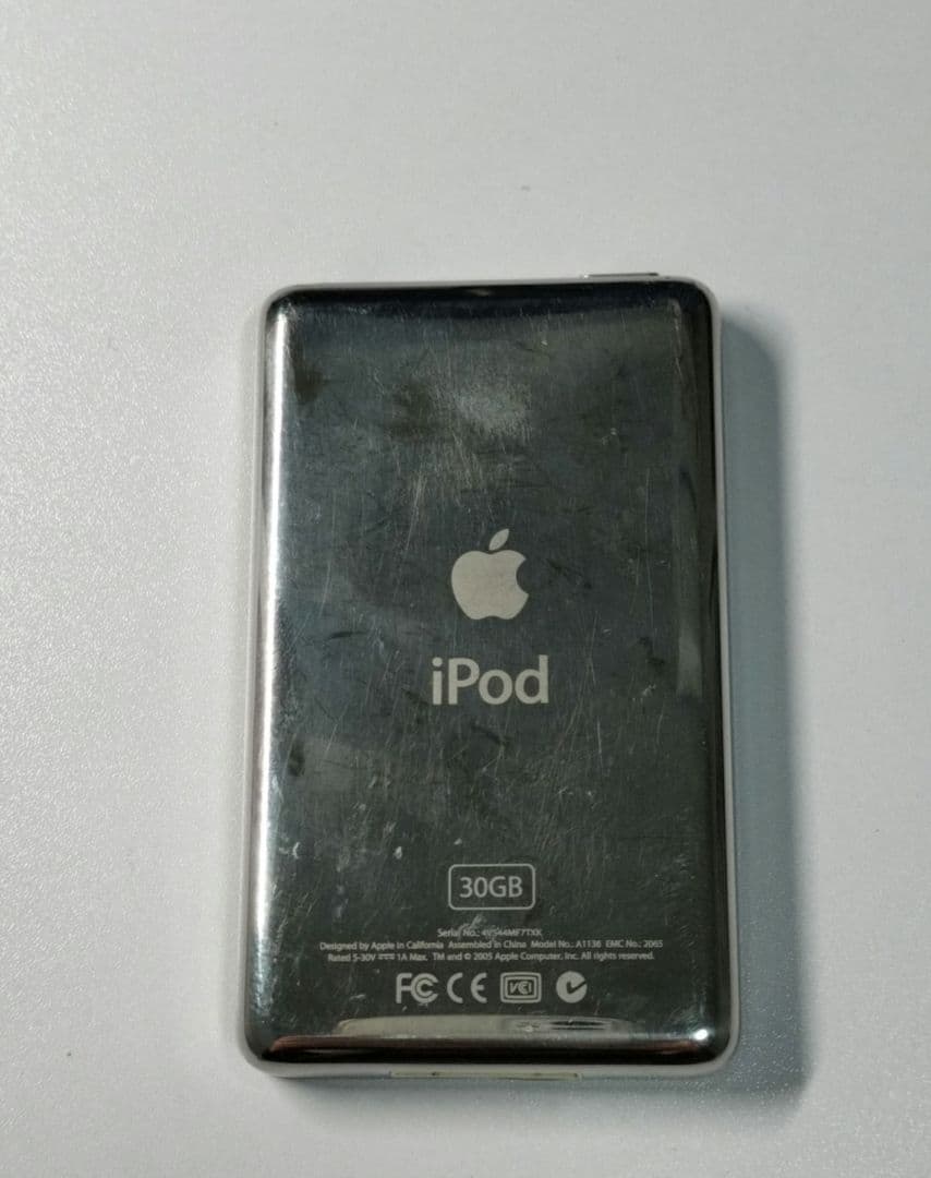 iPod 第5世代 30GB ブラック MA146J/A箱付属品あり動作確認済み - メルカリ
