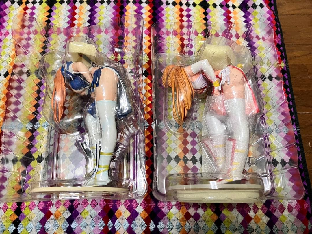 MAX FACTORY DEADorALIVE 1/6 霞 2体(色違い)セット 海賊版のお話