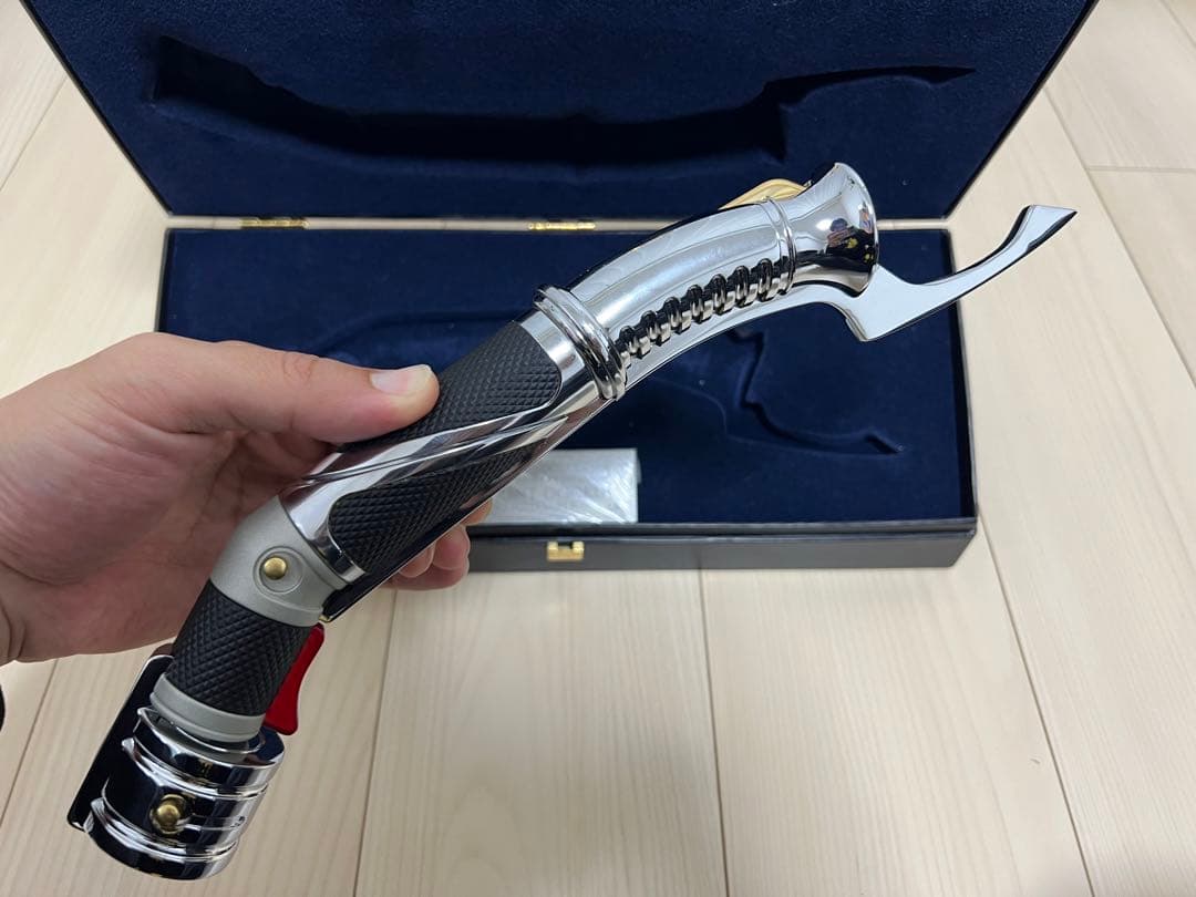 マスターレプリカ ドゥークー伯爵 1/1サイズ ライトセーバー スター