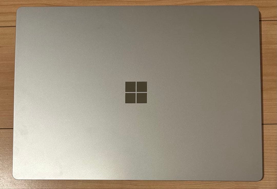 Microsoft Surface Laptop シルバー 中古美品 s-l400.jpg