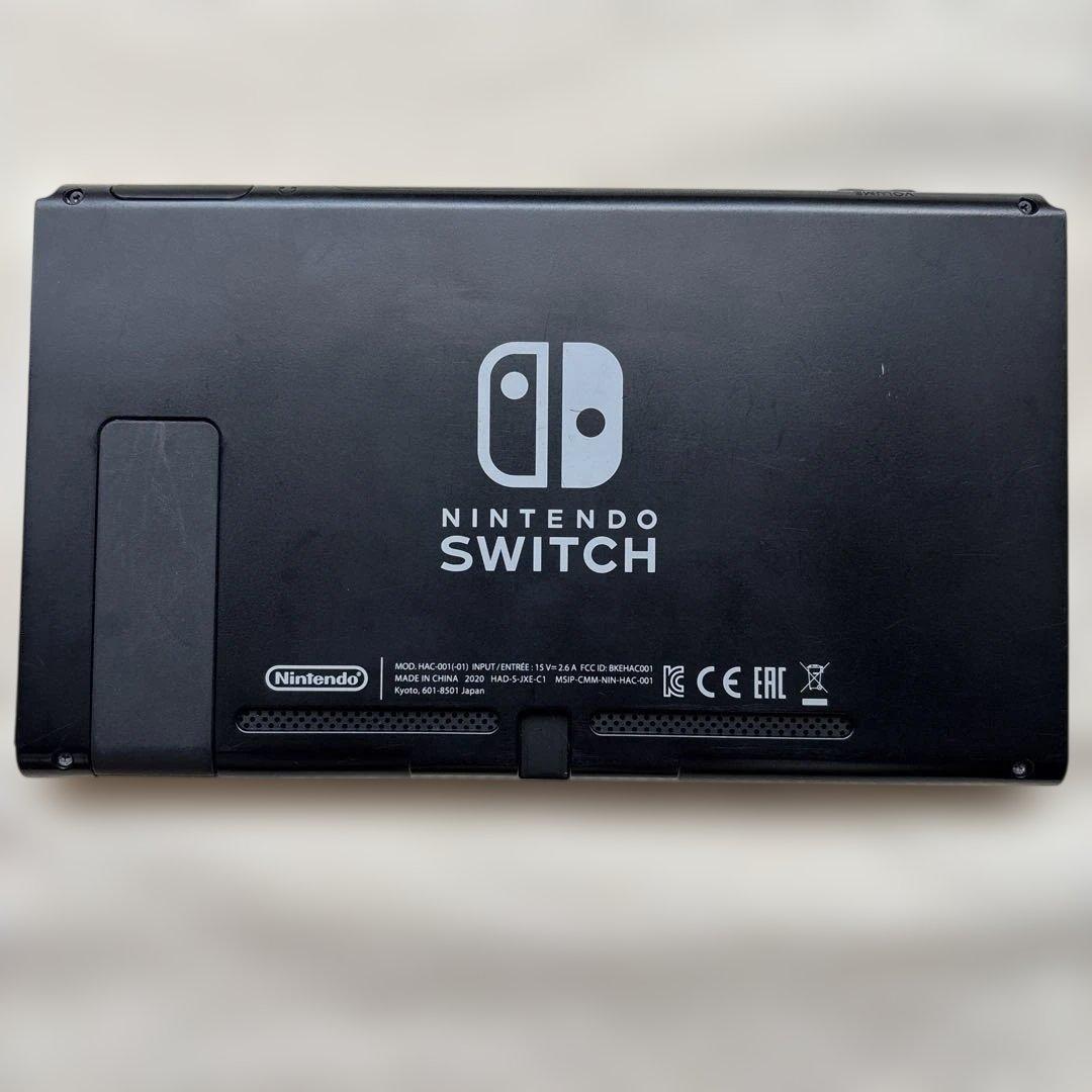 Nintendo Switch (ケースに割れあり) - メルカリ