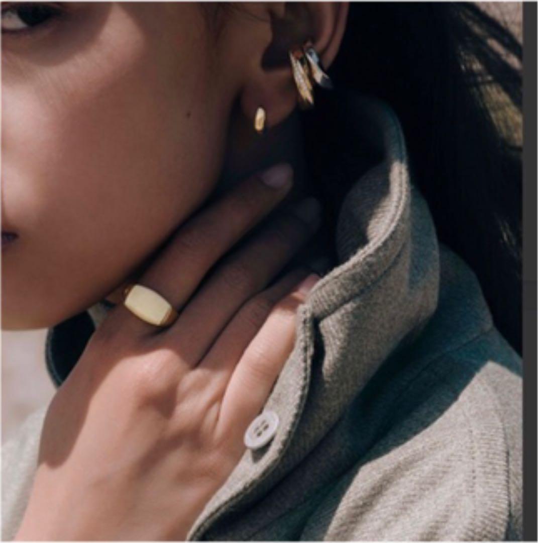 トムウッド ハギーゴールドピアス - メルカリ