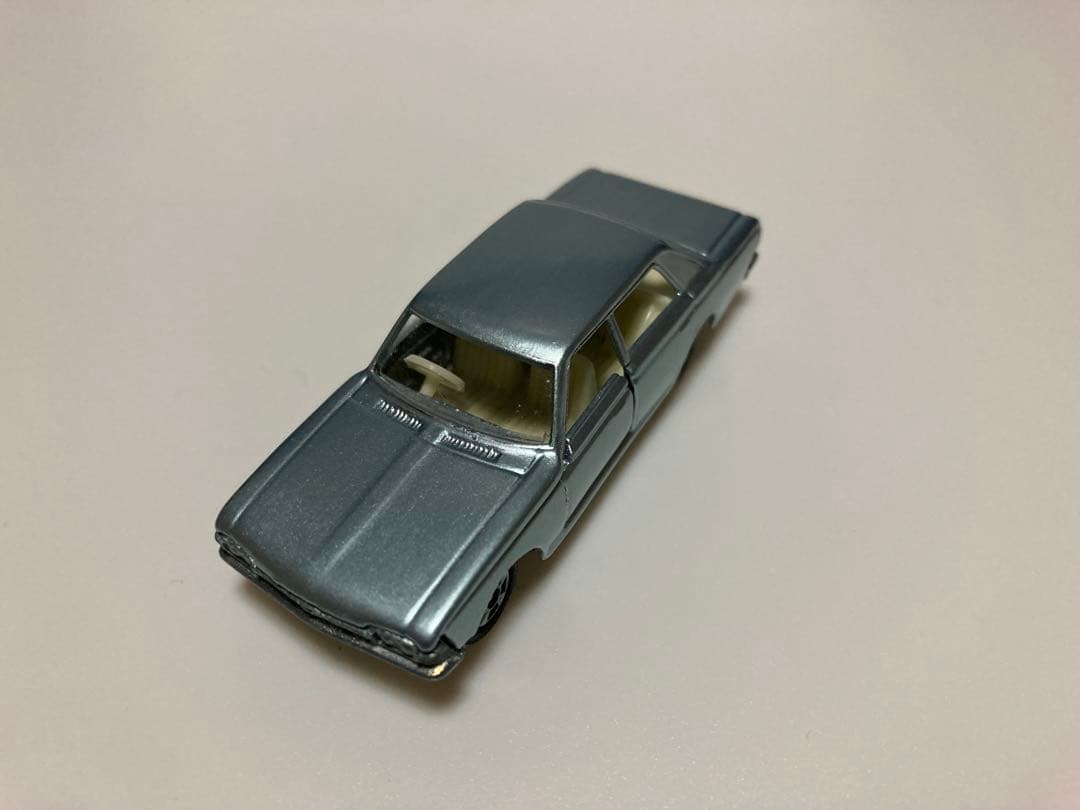 トミカ 日本製 クラウン スーパーデラックス 1Aホイール メタブルー