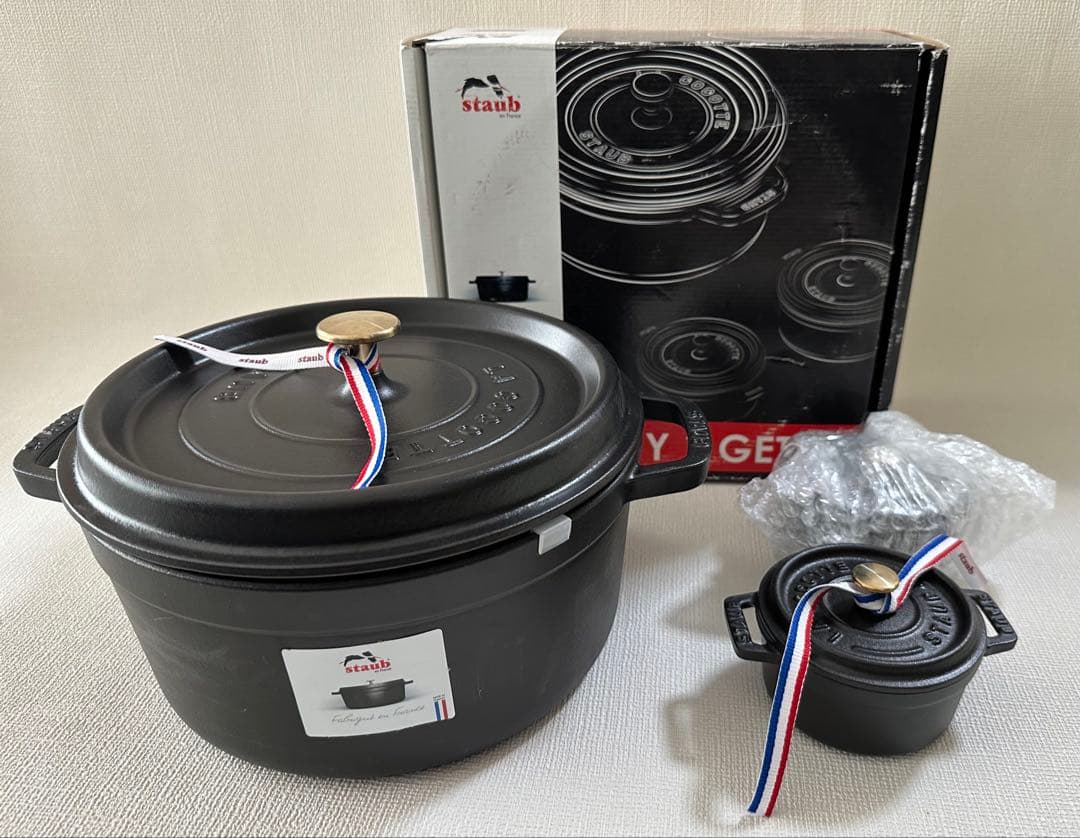STAUB3点セット（ブラック）　ココットラウンド 26㎝ /ミニココット2個 STAUB3点セット（ブラック） ココットラウンド 26㎝ /ミニココット2個