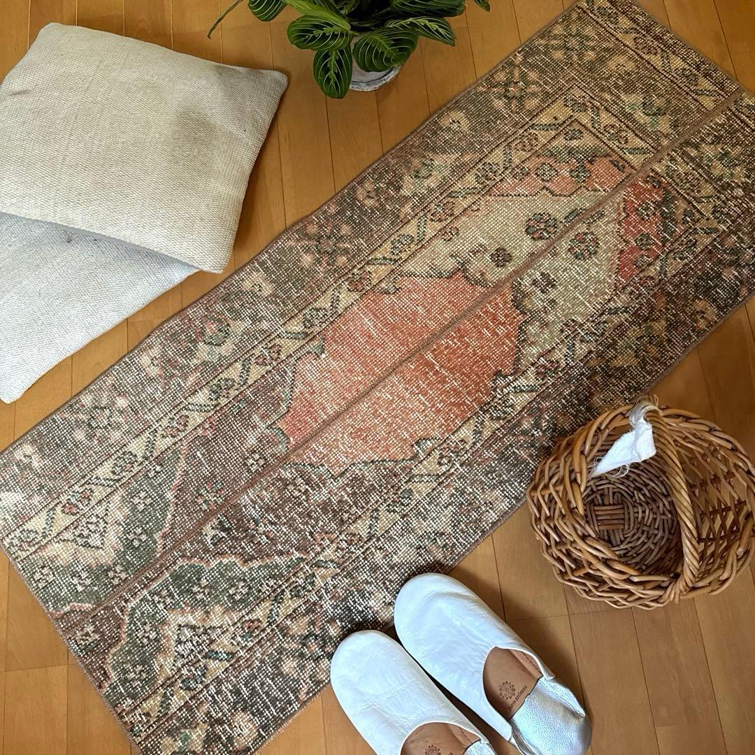 50×119パッチワーク　淡いサーモン×グレージュ　トルコヴィンテージラグ 世界にたった1つ。斬新でモダンな『ビンテージパッチワークラグ #10