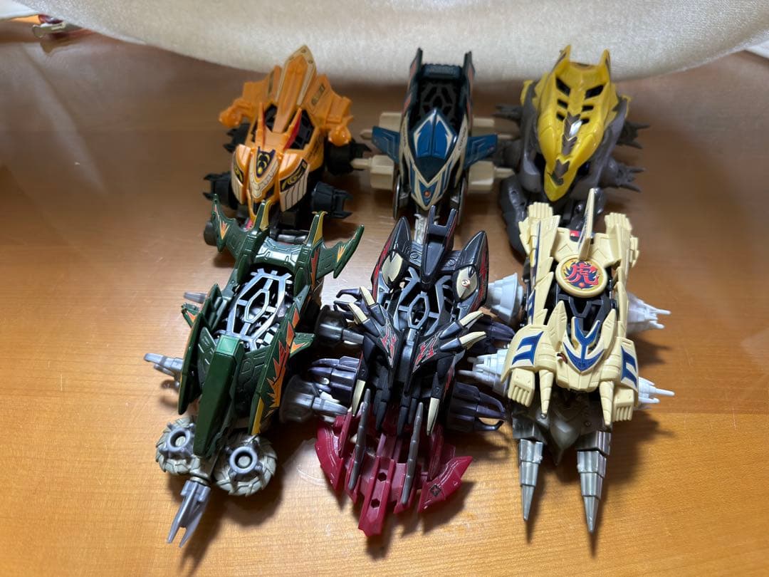 激闘クラッシュギア　5台セット(右上黄色除く) 激闘クラッシュギア 5台セット(右上黄色除く)