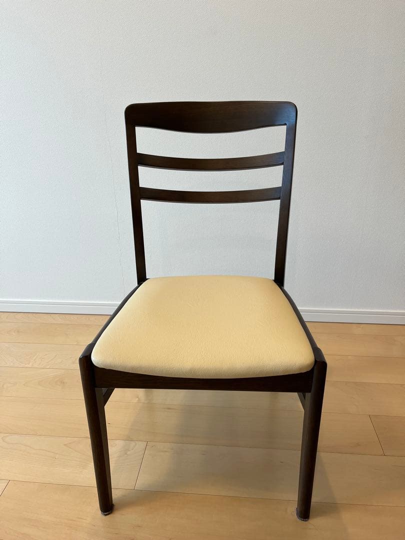 みみ　Ibata 飛騨家具　ダイニングチェア ダークブラウン×ベージュ みみ様専用 Ibata 飛騨家具 ダイニングチェア ダークブラウン×ベージュ