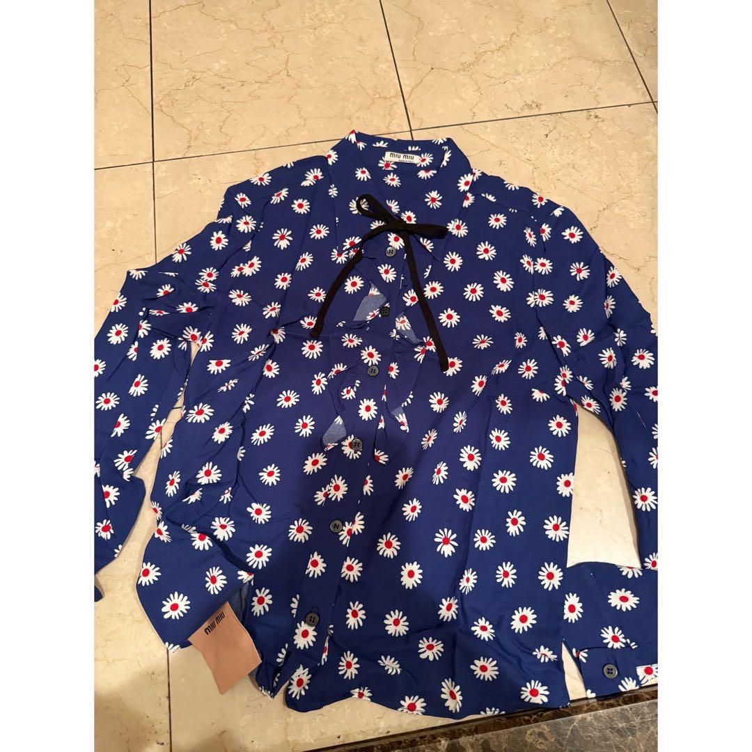 miu miu 花柄 長袖シャツの通販はau PAY マーケット - 輸入雑貨の