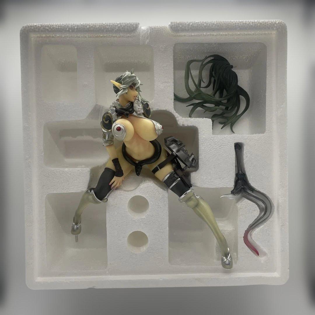 歴戦の傭兵　エキドナ　クイーンズブレイド　闘姫乱舞　白髪隆行　キューシックス