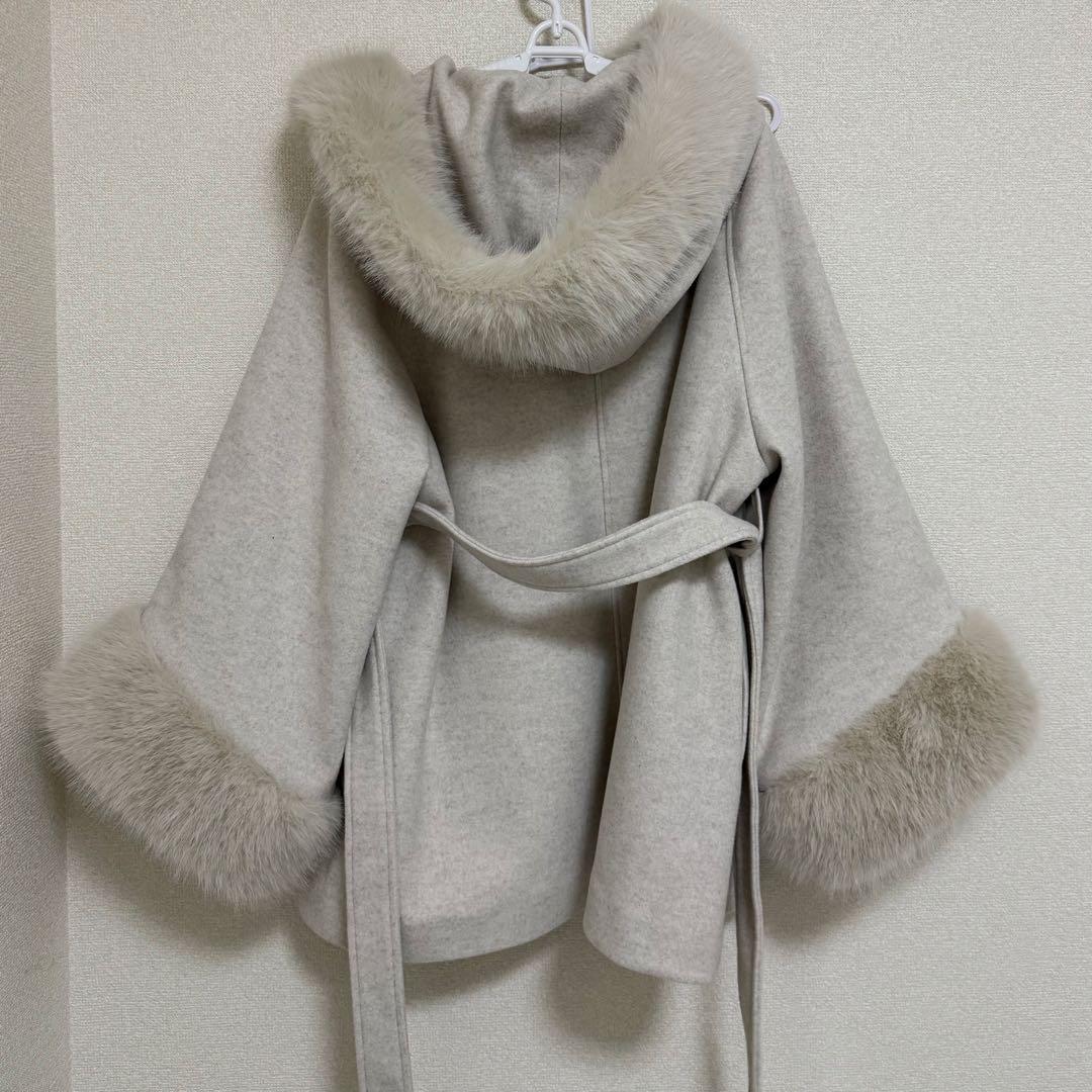 Chico ファー付きフード襟マルチwayケープコート - メルカリ