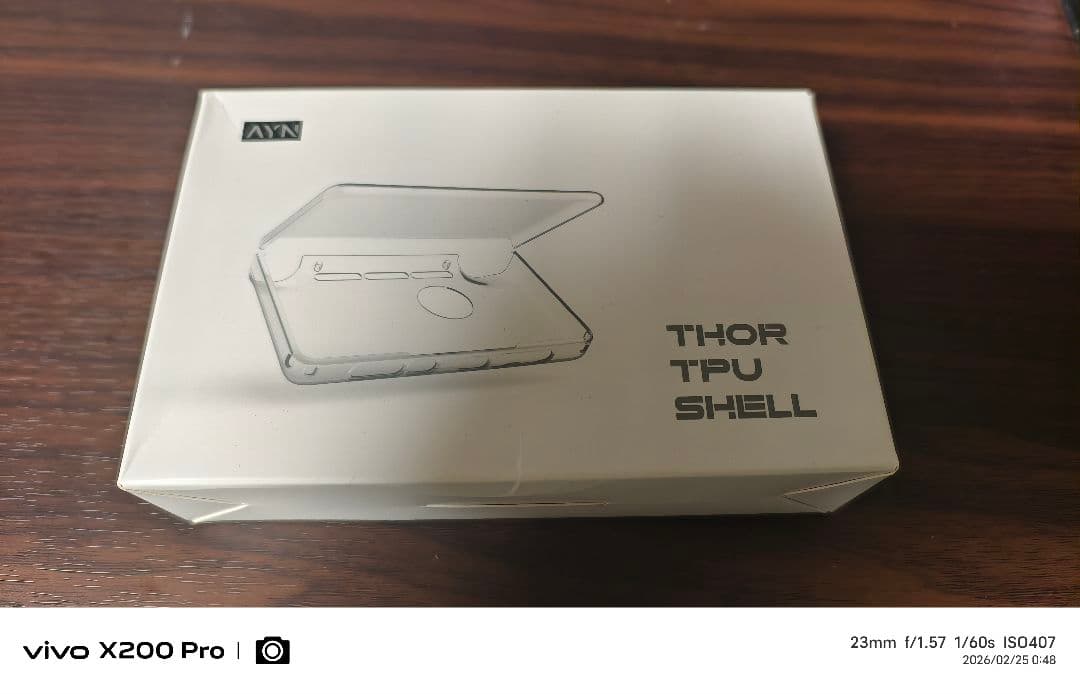 新品未開封】AYN Thor 1TB 16GB Rainbow - メルカリ