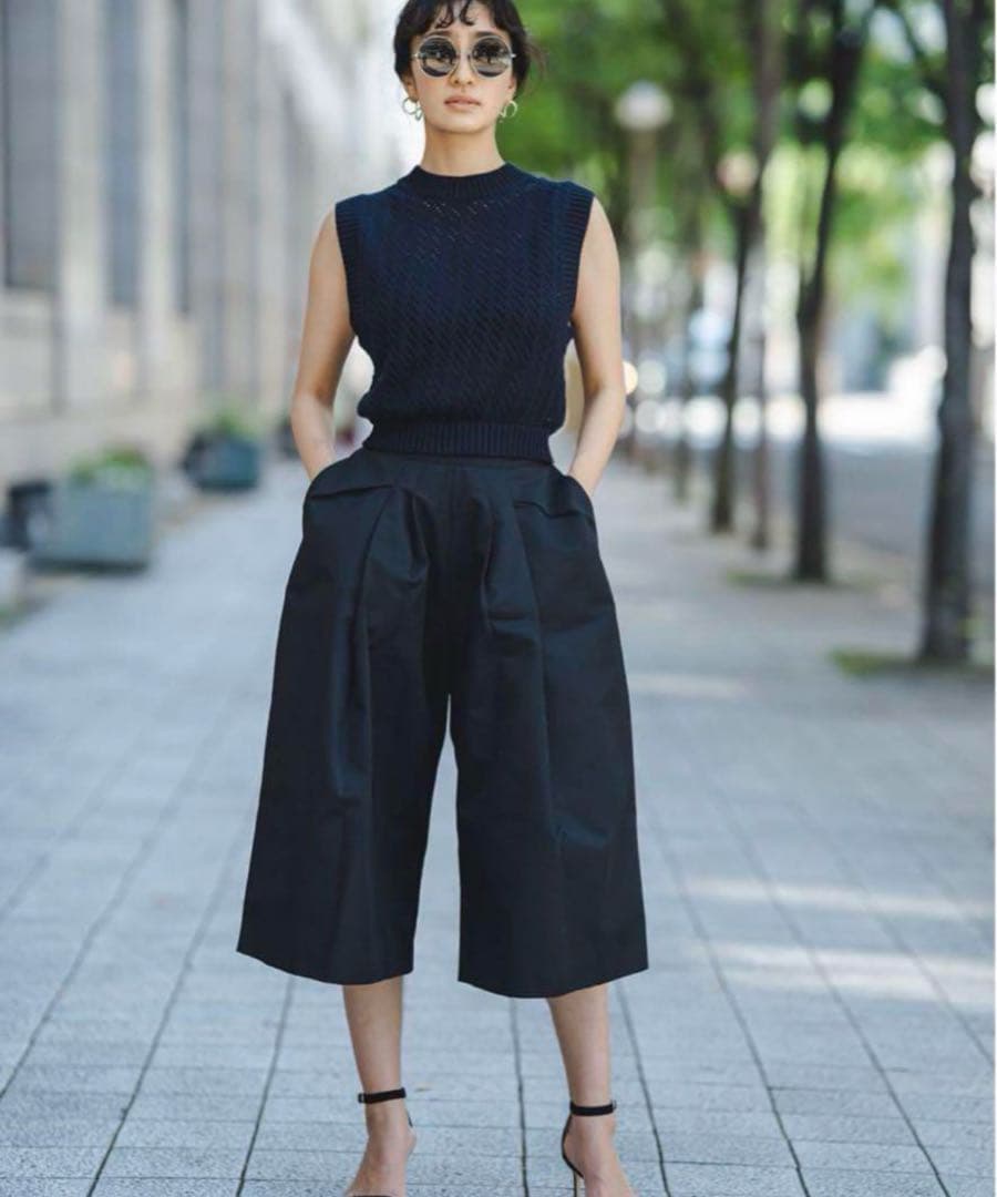 Nala ドレスパンツ ブラック - メルカリ