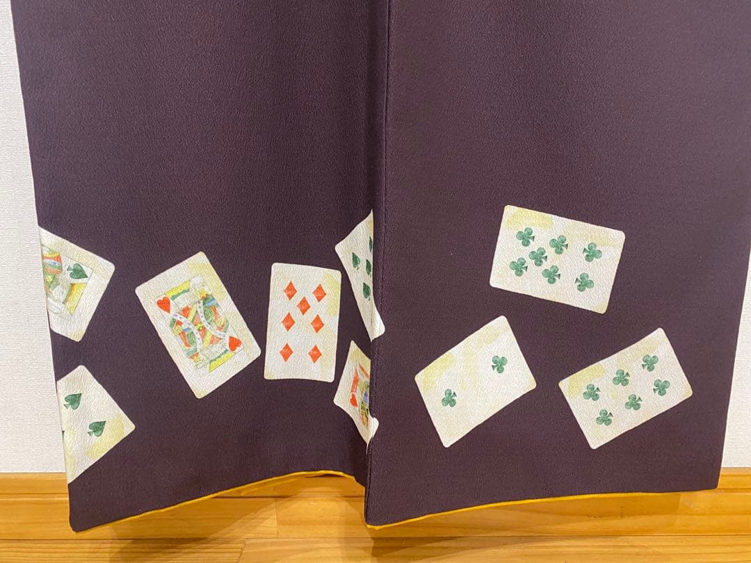 居内商店 トランプ模様 うさぎ柄 袷着物 ボルドー 不思議の国のアリス