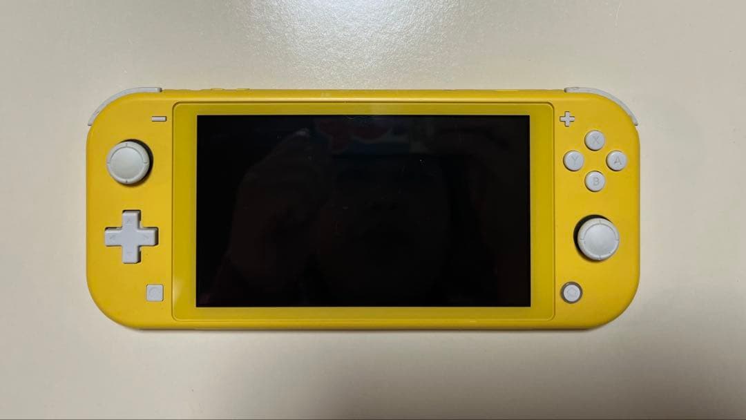 Nintendo Switch Lite イエロー　本体のみ【即日発送】 Amazon.com: Nintendo Switch Lite - Yellow : Video Games