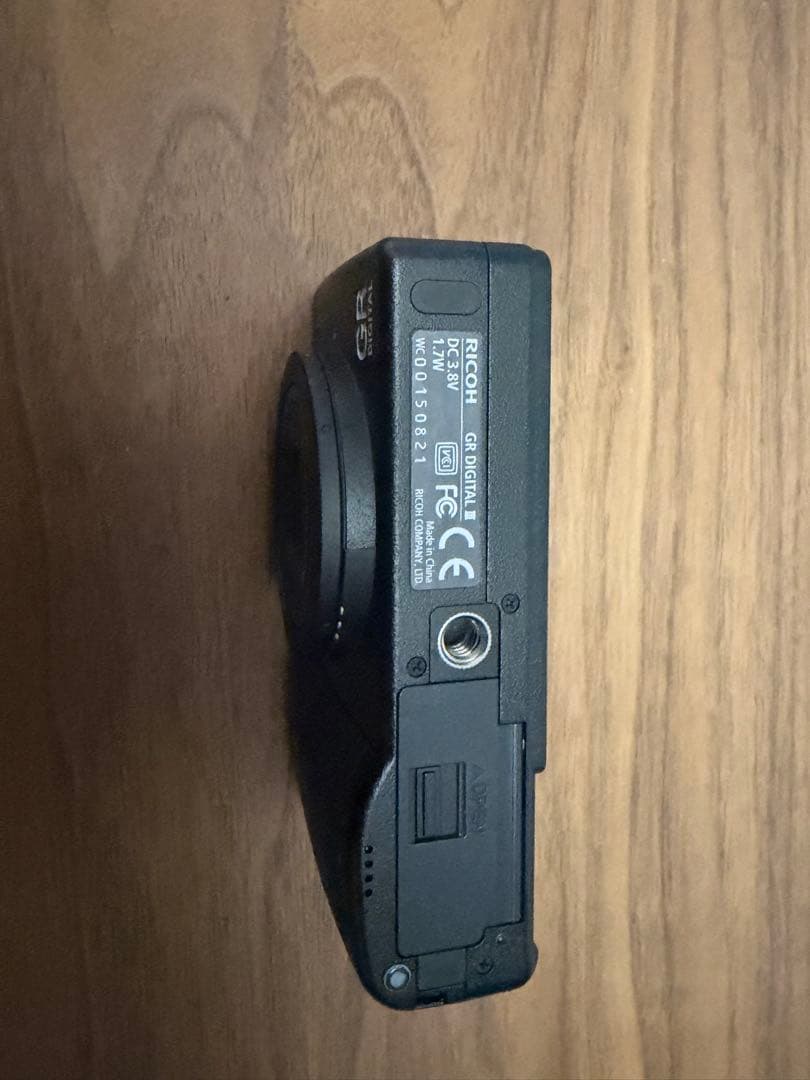 □ RICOH GR DIGITAL III 箱付きフル S数475回 - メルカリ