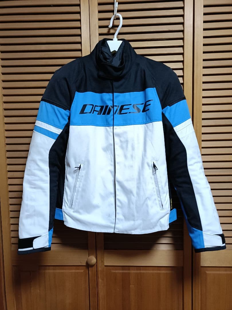 Dainese ジャケット 　訳あり　キルティングインナー付　オールシーズン Dainese ジャケット 訳あり キルティングインナー付 オールシーズン
