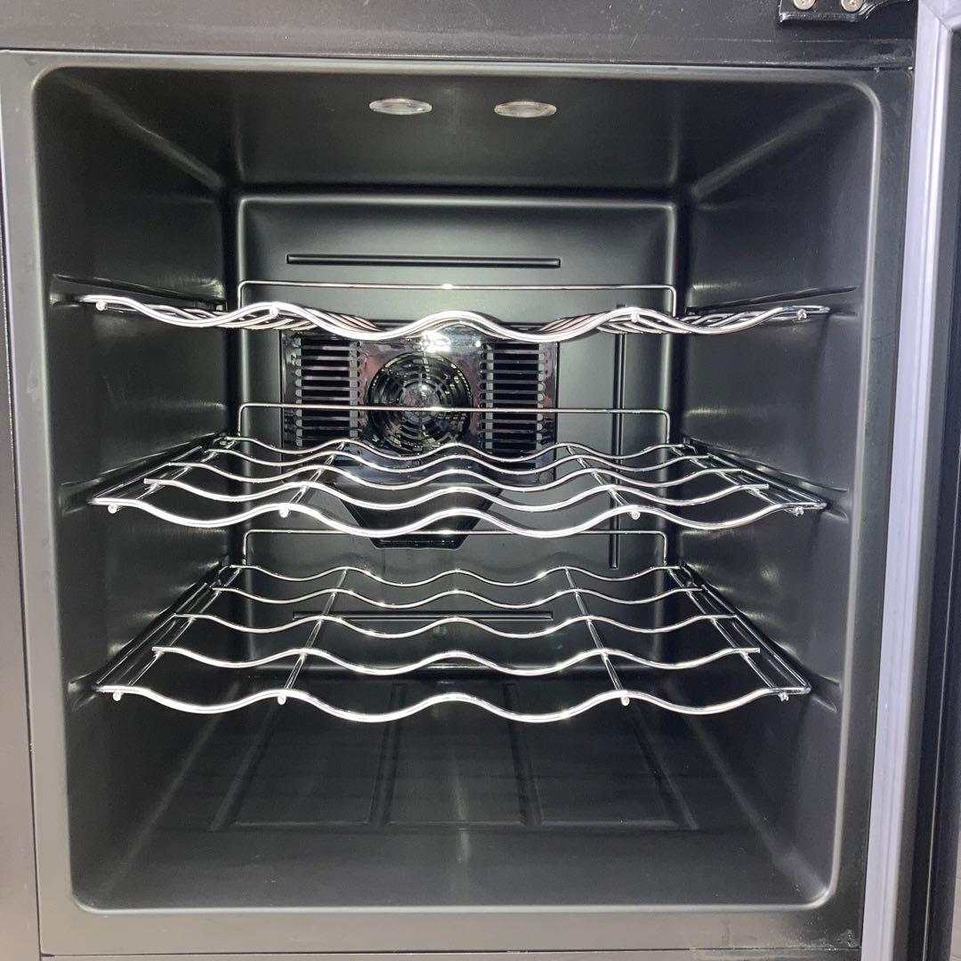 2ドアワインセラー 24本 ペルチェ方式 SIS株式会社 - メルカリ