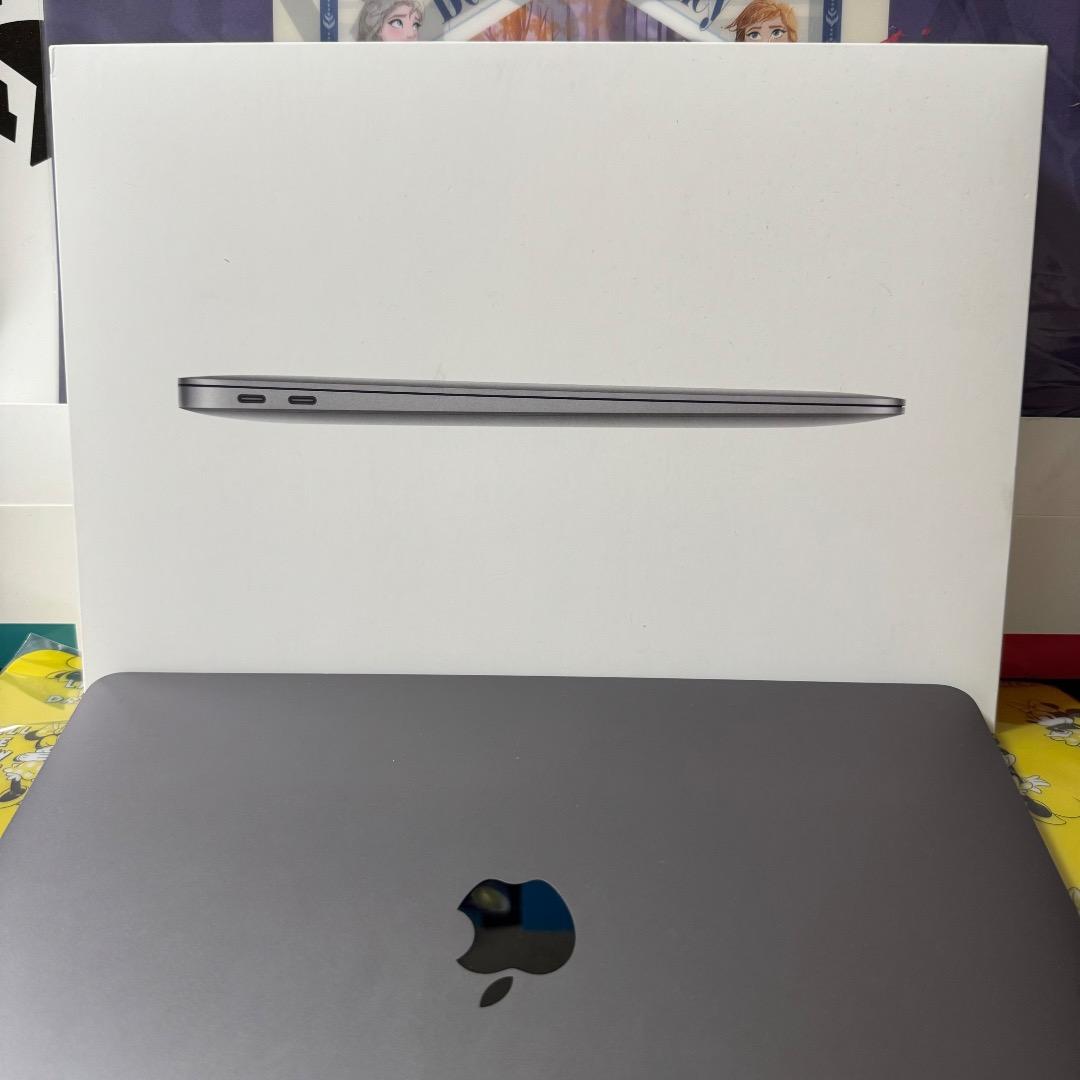 APPLE MacBook Air MRE82J/A シルバー 256GB APPLE MacBook Air MRE82J/A シルバー 256GB Apple MacBook Air 2022