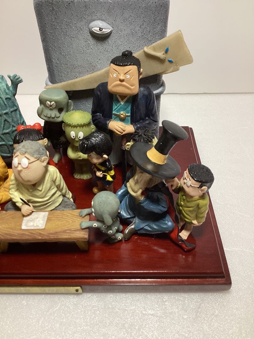 レア 水木しげる 旭日小綬章記念の特製ブロンズフィギュア 妖怪達に囲まれ