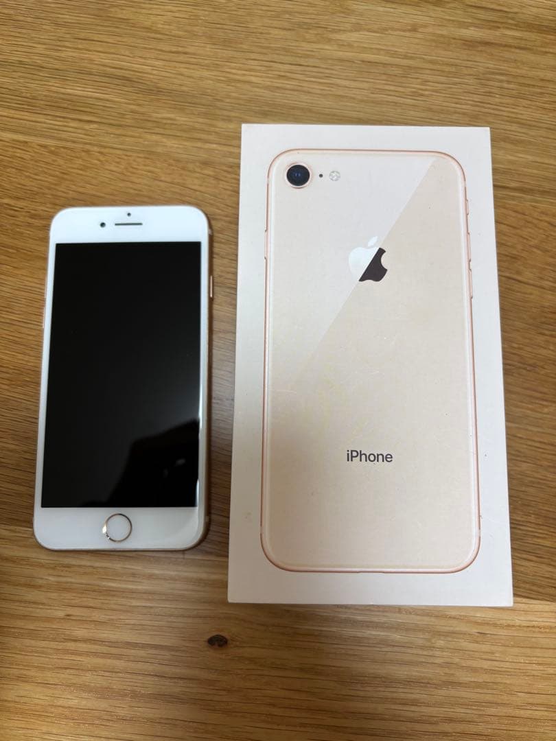 iPhone 8 64GB SIMフリー バッテリー 76% Apple iPhone 8 ゴールド 64GB SIMフリー バッテリー82%