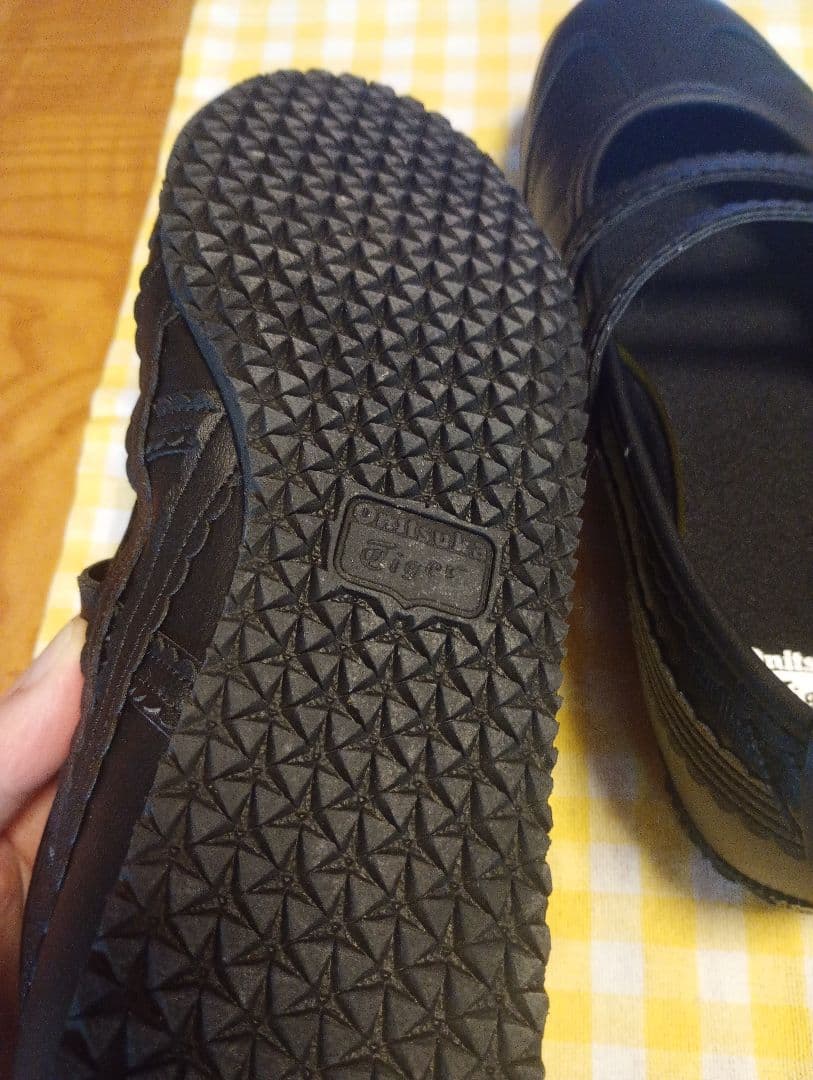 靴 Onitsuka Tiger MEXICO 66 TGRS 25.5cm