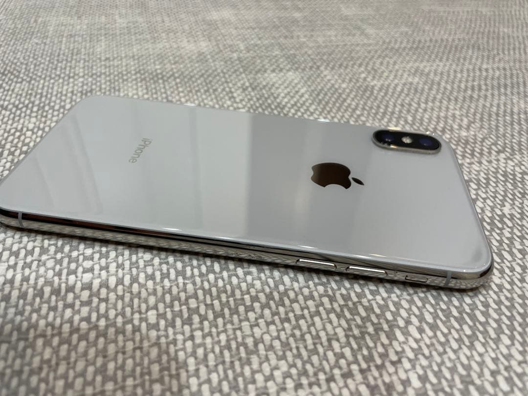 Apple iPhone X シルバー 256GB 本体 - メルカリ