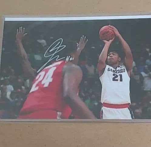 八村塁選手(ゴンザガ大)直筆サイン入りフォト証明書付き - メルカリ