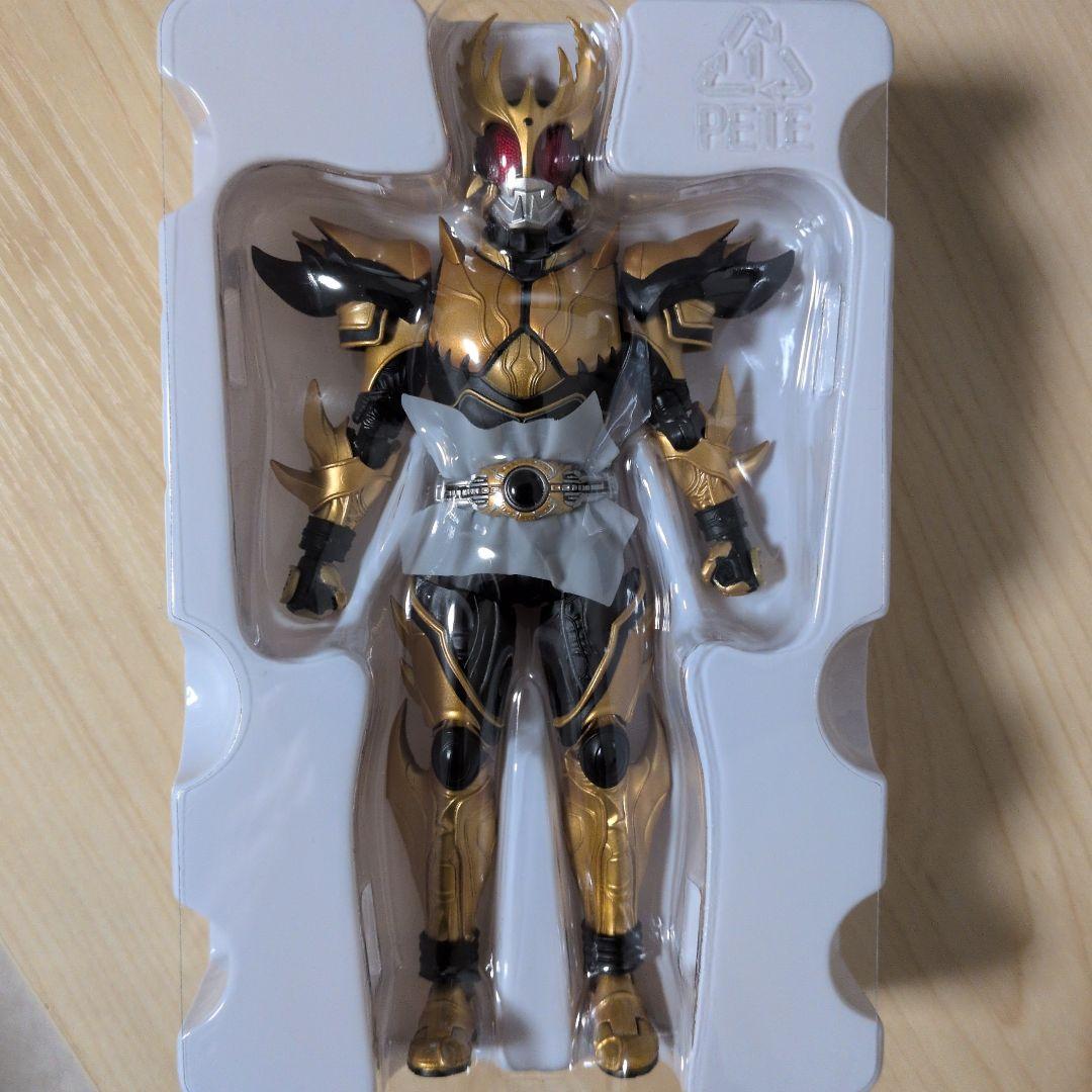 s.h.figuarts 真骨彫製法 仮面ライダークウガライジングアルティメット