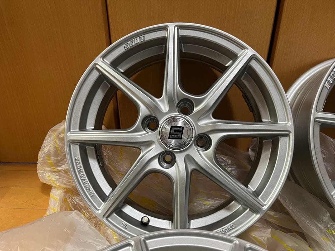 15インチ　5.5J 4穴　100ピッチ　+43 アルミホイール　4本セット